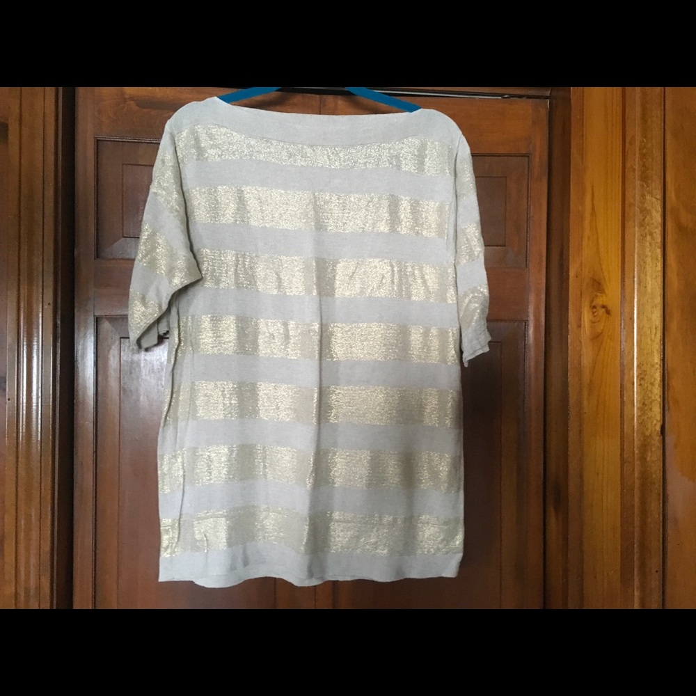 🎀 Chico’s Sweater .. Size 2